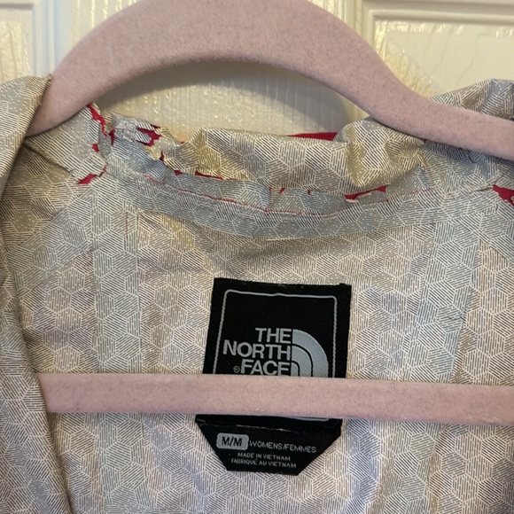 North face rain jacket - Picture 3 of 4